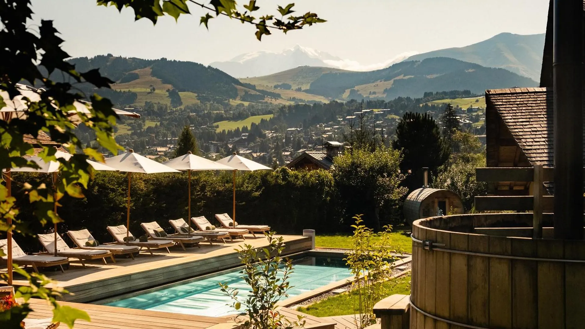 Chalets De L\'Alpaga contacts